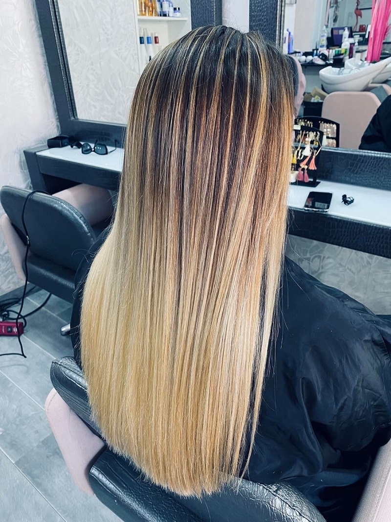 Le Petit Salon Saint Vallier de Thiey  salon de coiffure saint vallier de thiey-coupe de cheveux grasse-extensions peymeinade-lissage le tignet-coloration de cheveux le cannet-prothese capillaire mandelieu la napoule-perruque fayence